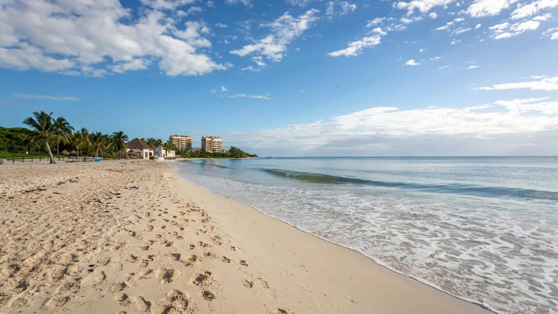 Casa Cielo Ocean View Penthouse Condo Playa del Carmen 0*,  México